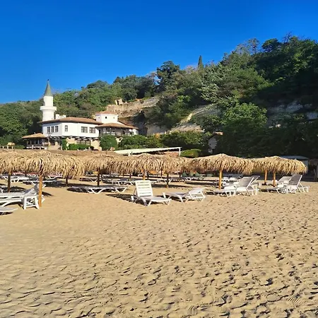 Queen's View App-9 Free Pool,parking, Fitness & Sea View Balchik