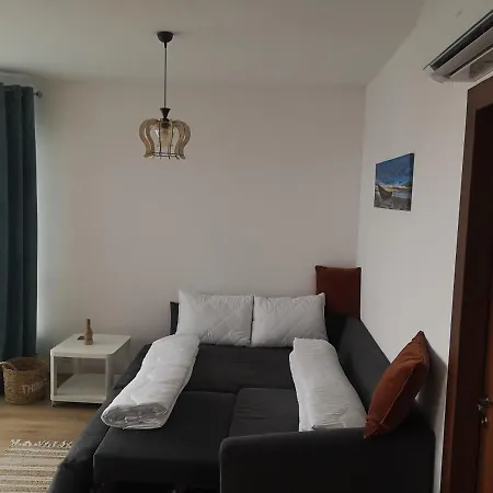 Queen's View App-9 Free Pool,parking, Fitness & Sea View