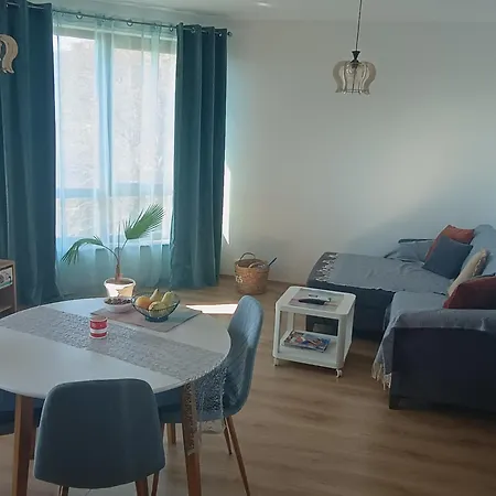 Queen's View App-9 Free Pool,parking, Fitness & Sea View Lägenhet *