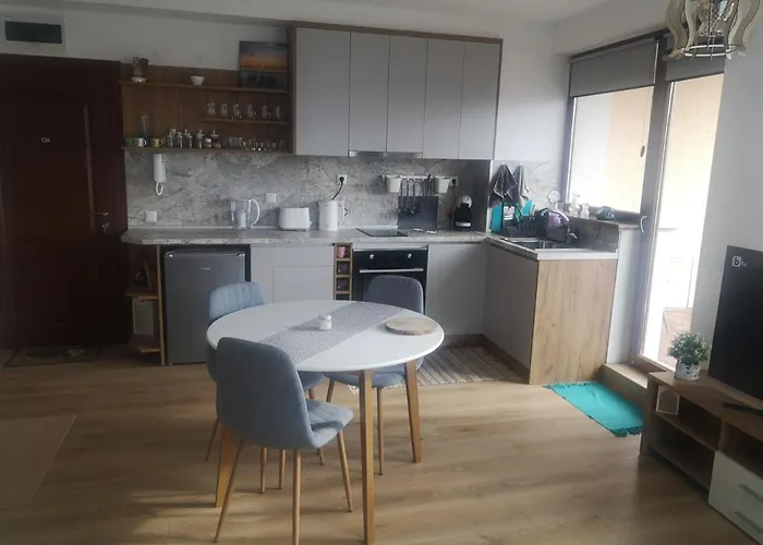 Queen's View App-9 Free Pool,parking, Fitness & Sea View Apartament Bałczik